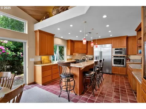 28 Shoreline Drive Florence OR 97439