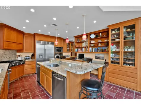 28 Shoreline Drive Florence OR 97439