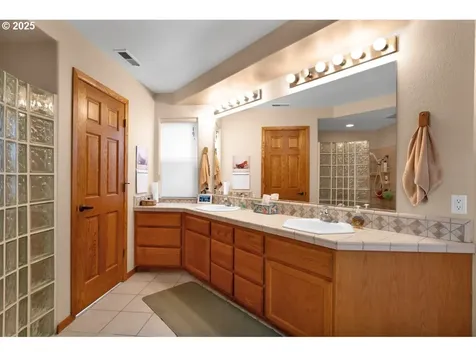28 Shoreline Drive Florence OR 97439