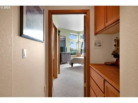28 Shoreline Drive Florence OR 97439