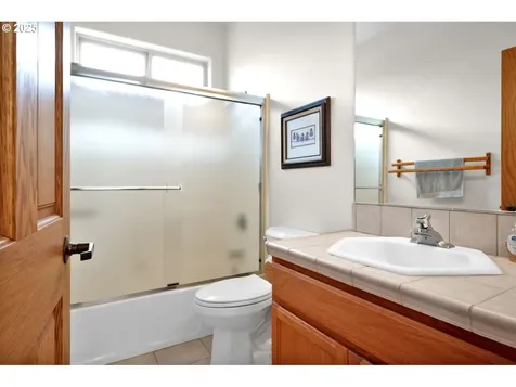 28 Shoreline Drive Florence OR 97439