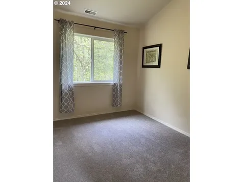 9287 Sw Sweek Drive Tualatin OR 97062