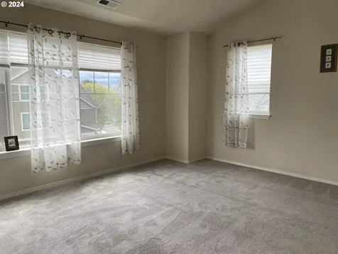 9287 Sw Sweek Drive Tualatin OR 97062