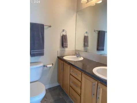 9287 Sw Sweek Drive Tualatin OR 97062