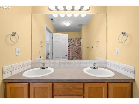 9225 SW Cascara Lane Tualatin OR 97062