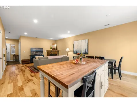 9225 SW Cascara Lane Tualatin OR 97062