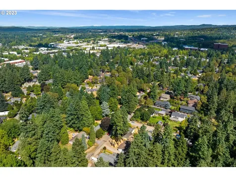 16164 Parker Road Lake Oswego OR 97035