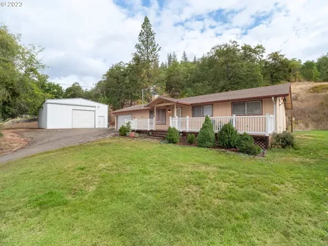 541 Sunshine Road Roseburg OR 97470