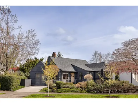 3885 Ne Alameda Street Portland OR 97212