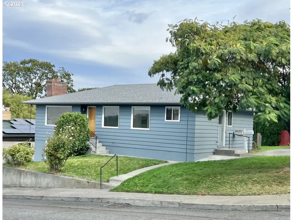 1628 Nevada Street The Dalles OR 97058