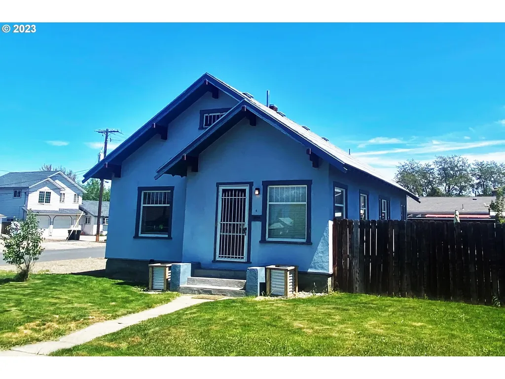 2890 College Street Baker City OR 97814