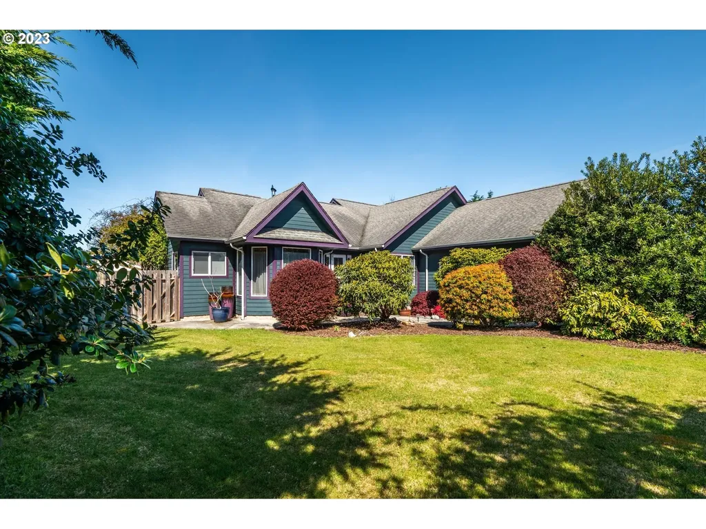 2992 Ruby Court Bandon OR 97411