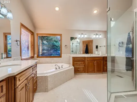 12480 Nw Shearer Hill Road Forest Grove OR 97116