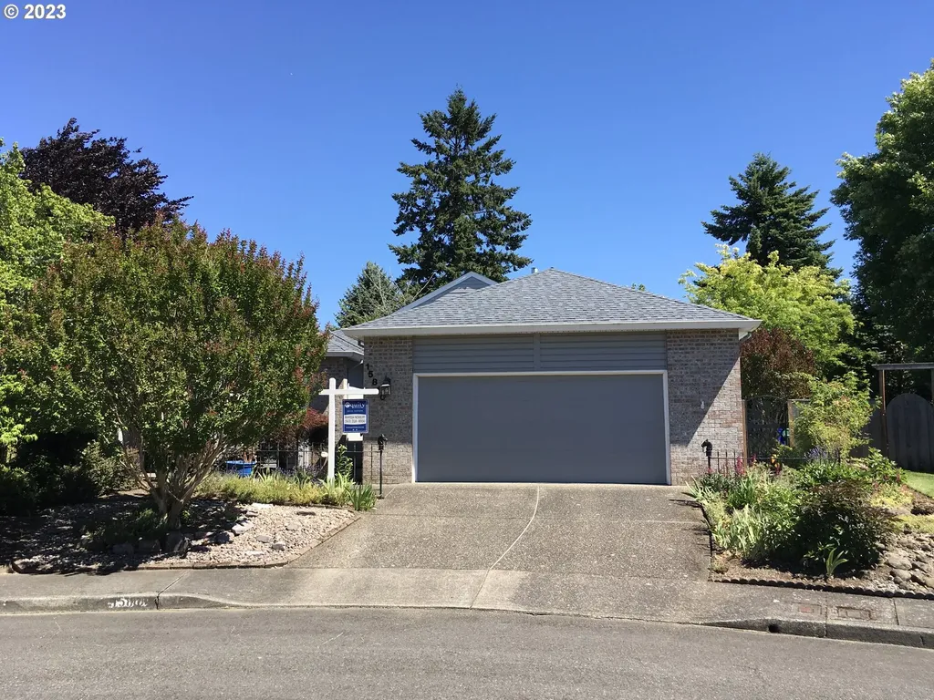 15810 Ne Thompson Street Portland OR 97230