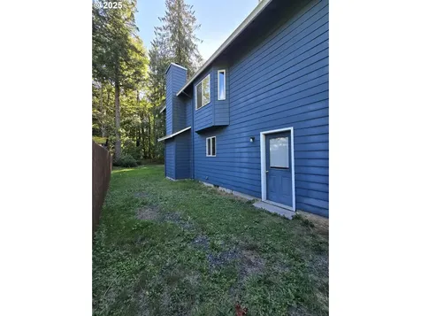 68304 E Twinberry Loop Welches OR 97067