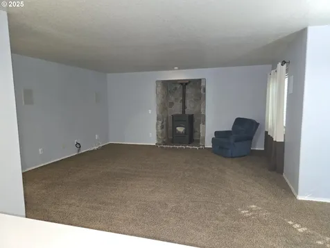 68304 E Twinberry Loop Welches OR 97067