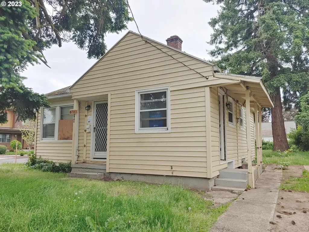 8705 N Foss Avenue Portland OR 97203