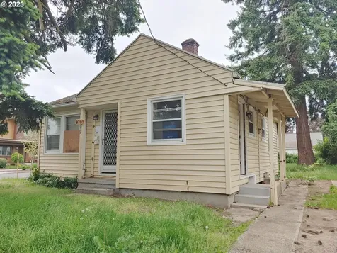 8705 N Foss Avenue Portland OR 97203