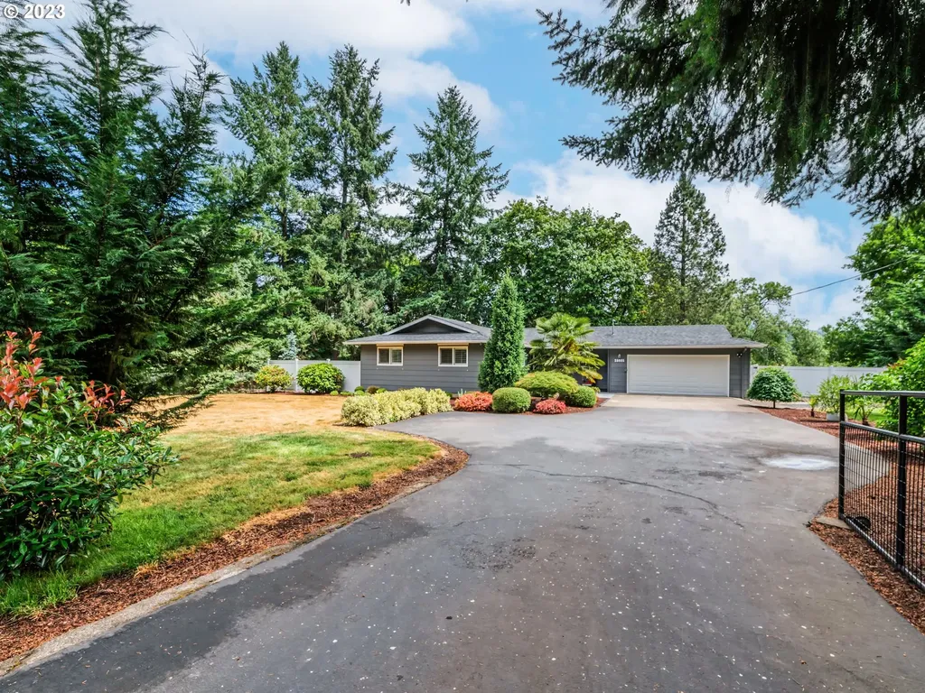 28605 Liberty Road Sweet Home OR 97386