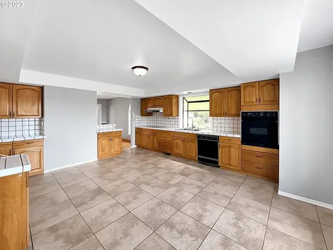 815 Highland Avenue Brookings OR 97415