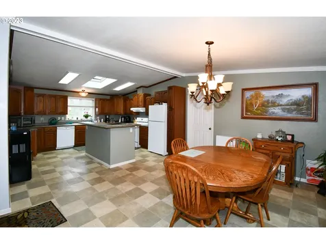 8765 Highway 42 Tenmile OR 97481
