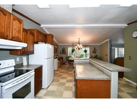 8765 Highway 42 Tenmile OR 97481
