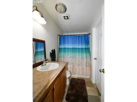 8765 Highway 42 Tenmile OR 97481