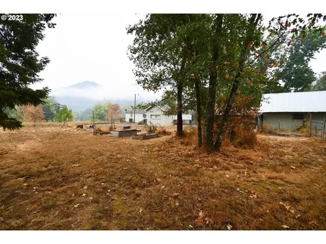 8765 Highway 42 Tenmile OR 97481