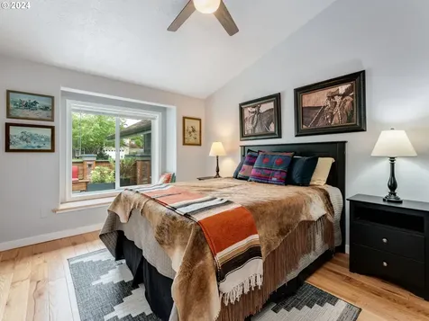 216 Nw West Hills Drive Mcminnville OR 97128