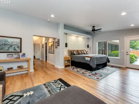 216 Nw West Hills Drive Mcminnville OR 97128