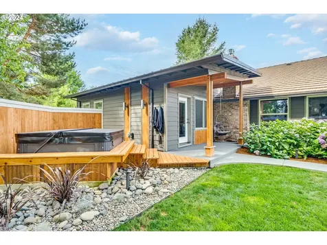 216 Nw West Hills Drive Mcminnville OR 97128