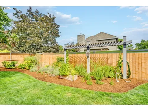 216 Nw West Hills Drive Mcminnville OR 97128