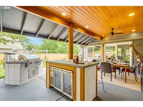 216 Nw West Hills Drive Mcminnville OR 97128