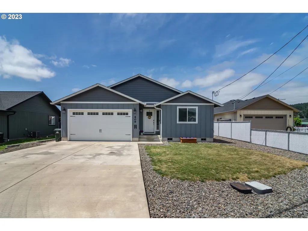 409 S State Street Sutherlin OR 97479