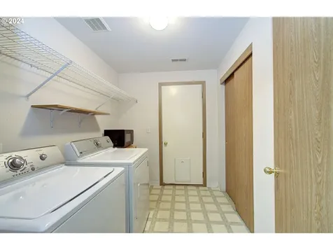 9707 Ne 104th Court Vancouver WA 98662