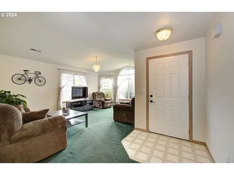 9707 Ne 104th Court Vancouver WA 98662