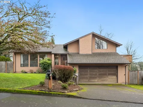 12212 Se Quietwoods Street Happy Valley OR 97086