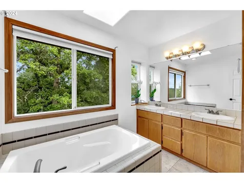 10115 Ne 82nd Avenue Vancouver WA 98662