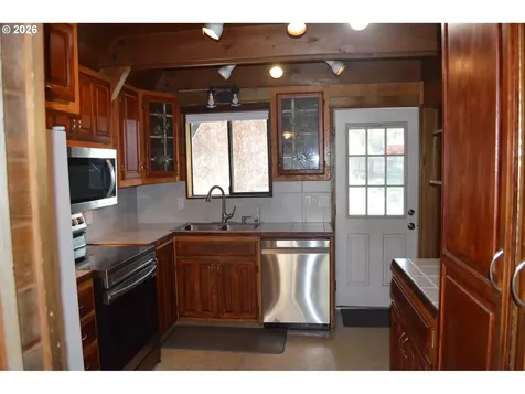 132 Ozmar Lane Crescent OR 97733
