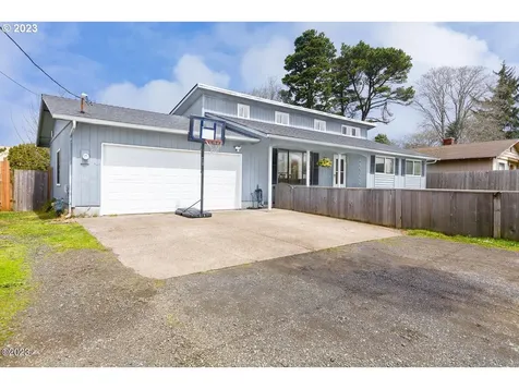 225 Ne 17th Court Newport OR 97365