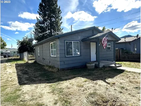 1344 Sunset Lane Sutherlin OR 97479