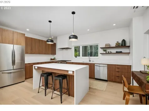 4523 SE Tibbetts Street Portland OR 97206
