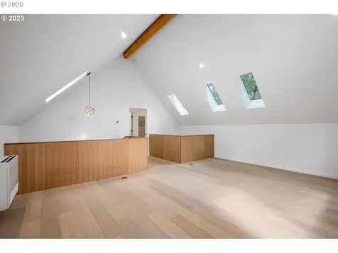 4523 SE Tibbetts Street Portland OR 97206