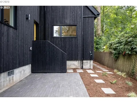 4523 SE Tibbetts Street Portland OR 97206