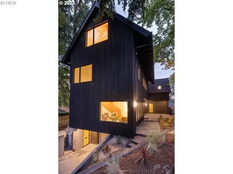 4523 SE Tibbetts Street Portland OR 97206