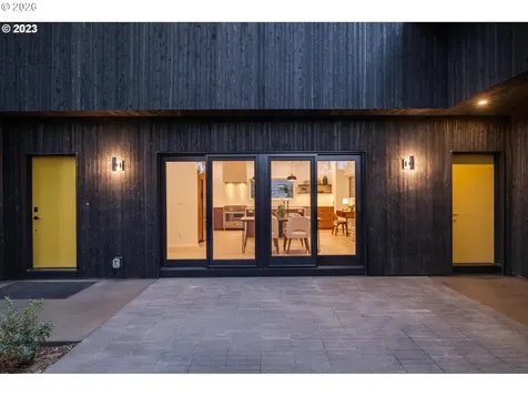 4523 SE Tibbetts Street Portland OR 97206