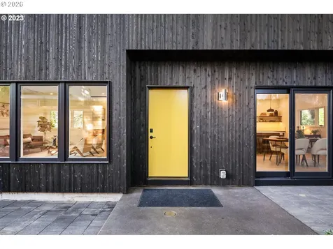 4523 SE Tibbetts Street Portland OR 97206