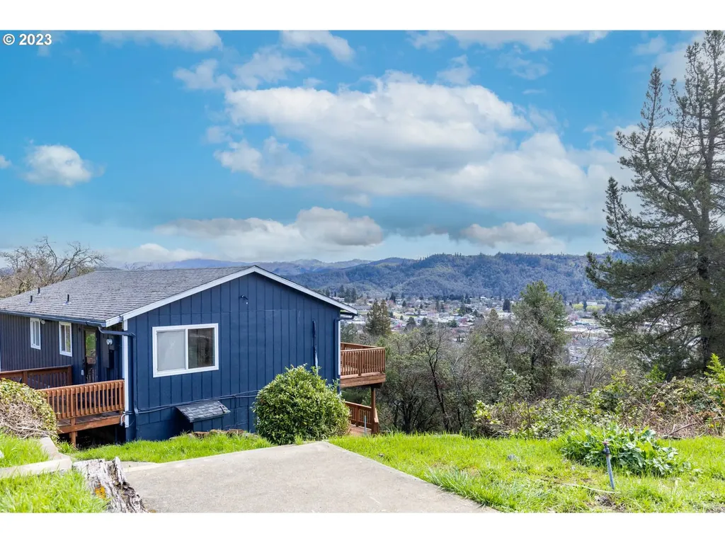 490 Nw Galaxy Drive Winston OR 97496