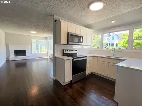 6606 Ne Rodney Avenue Portland OR 97211