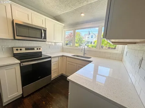 6606 Ne Rodney Avenue Portland OR 97211